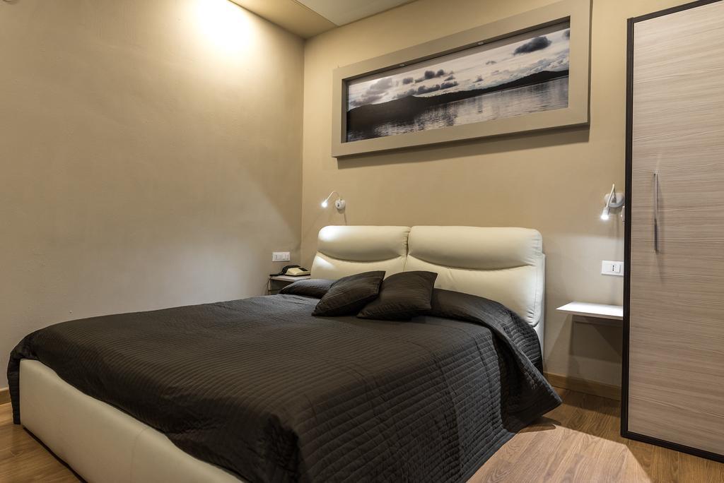 Hotel Royal Viverone Ngoại thất bức ảnh