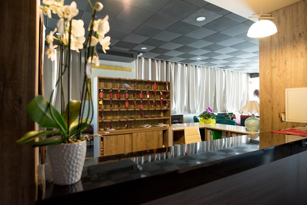 Hotel Royal Viverone Ngoại thất bức ảnh