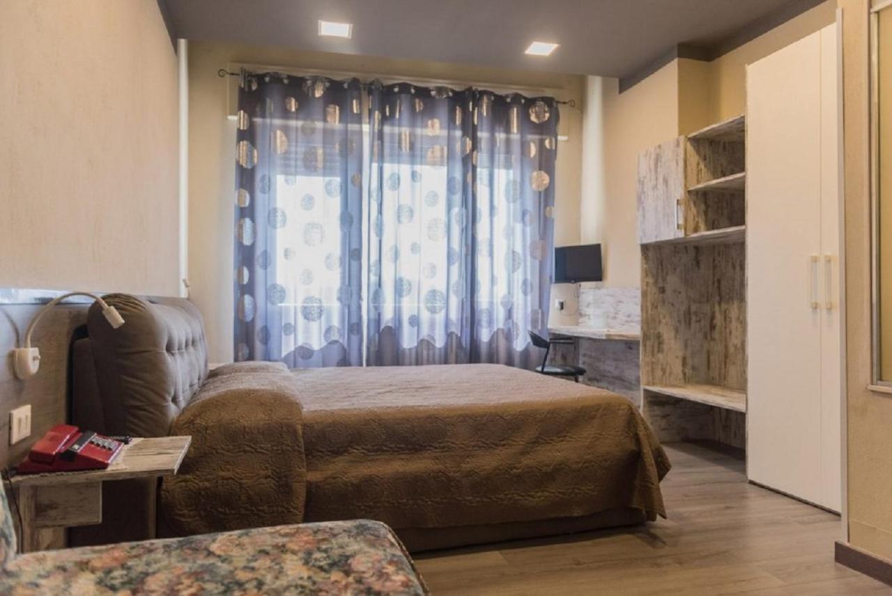 Hotel Royal Viverone Ngoại thất bức ảnh