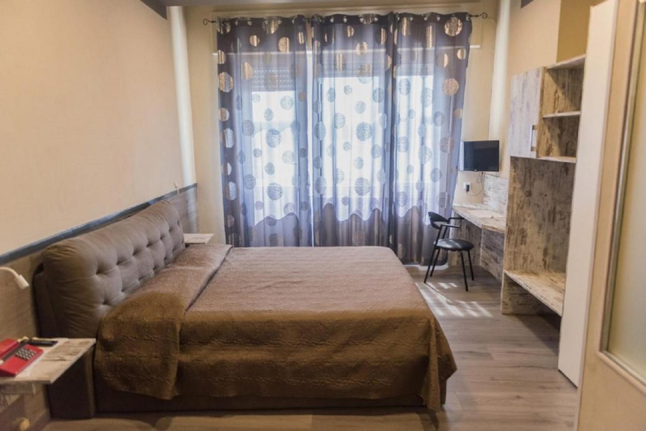 Hotel Royal Viverone Ngoại thất bức ảnh
