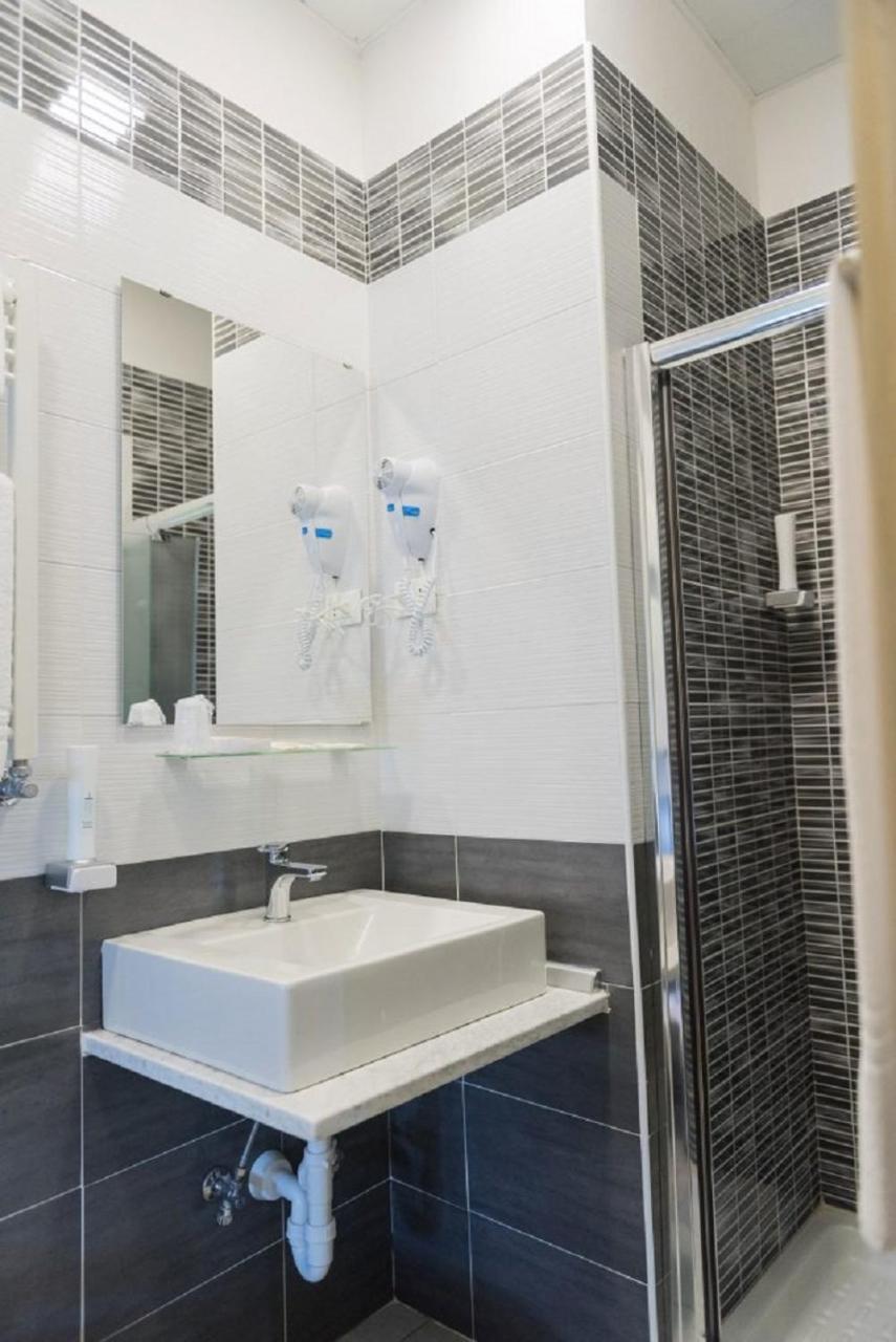 Hotel Royal Viverone Ngoại thất bức ảnh