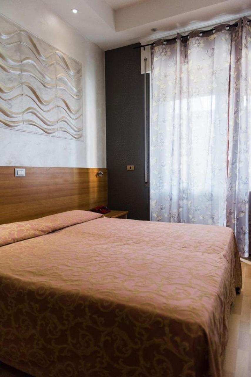 Hotel Royal Viverone Ngoại thất bức ảnh